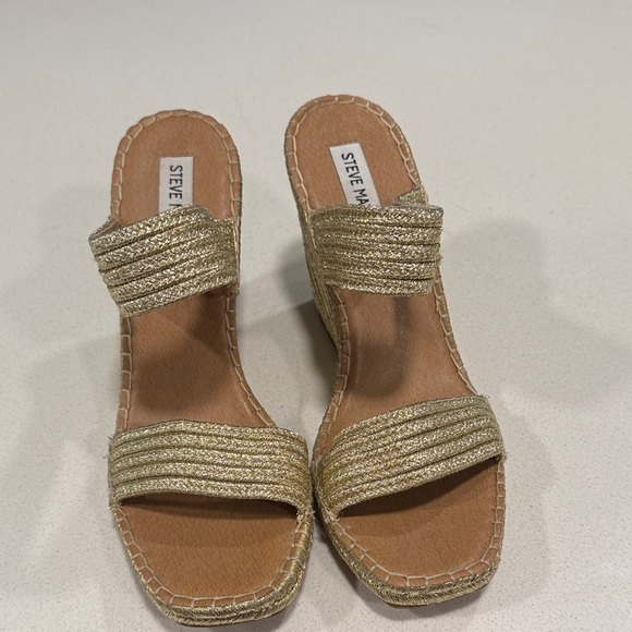 Steve Madden Glittering Gold Sandals - Picture 1 of 3